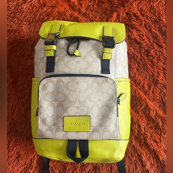 Coach Track Backpack In Signature Canvas - Picture 1 of 5
